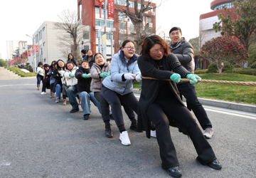 缤纷活动展活力 巾帼聚力绽芳华——海安中学举行庆祝国际妇女节系列文体活动